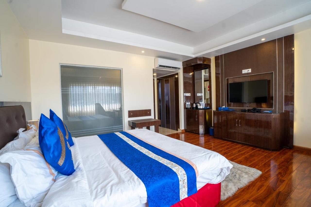 Shangrila Blu Hotel Lalitpur Exterior photo